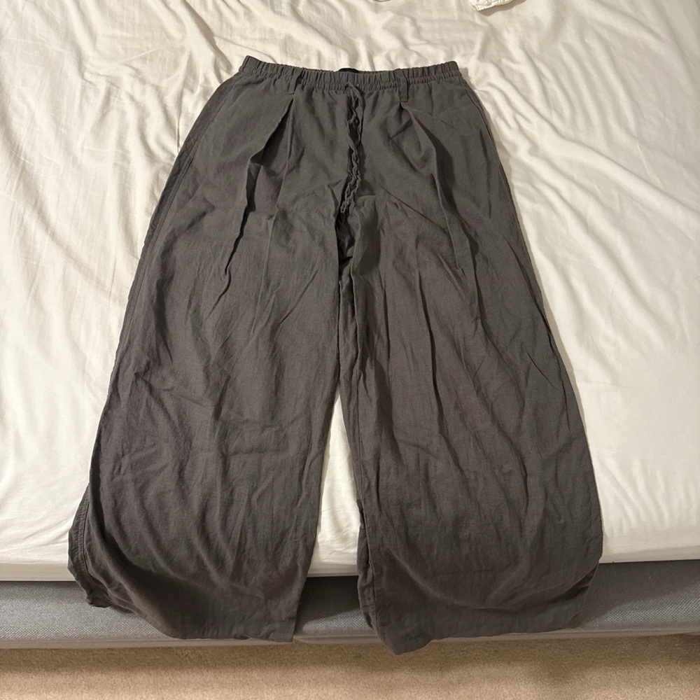 Zara Women’s Dark Grey Pants